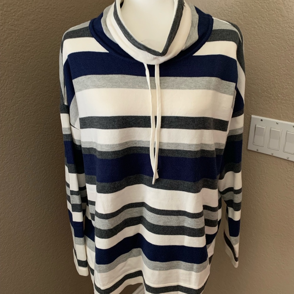 Liz Claiborne striped womens sweater